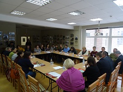 30 ноября 2017 г. в зале Зеленогорской городской библиотеки состоялось традиционное заседание круглого стола