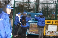 Совет активной молодежи Зеленогорска и добровольцы ПМЦ «Снайпер» в рамках осеннего месячника по благоустройству провели акцию по раздельному сбору мусора